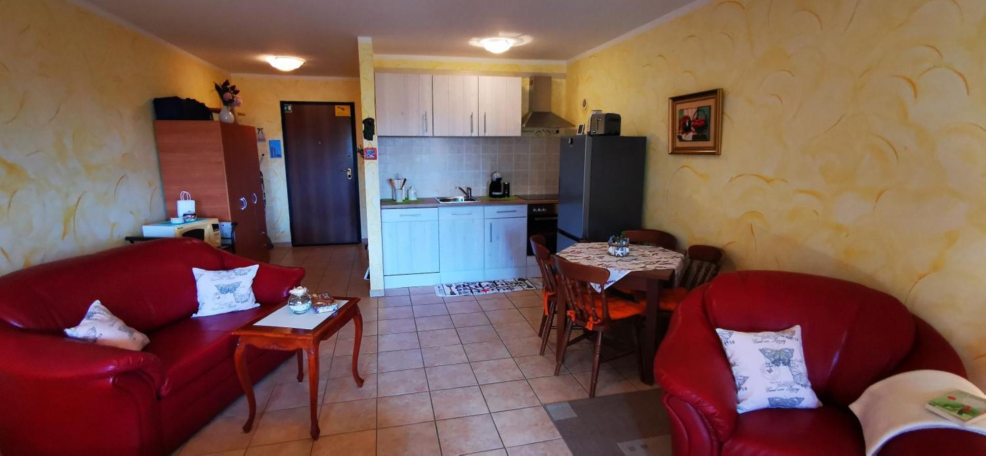Studio Apartment Lela Liznjan Exterior photo